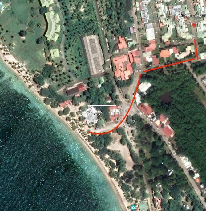 Maison authentique à 300m de la plage Sainte-Anne Esterno foto